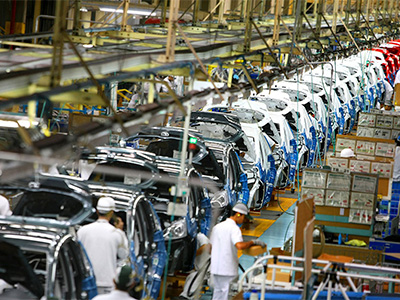 La producción de automóviles cae en Brasil