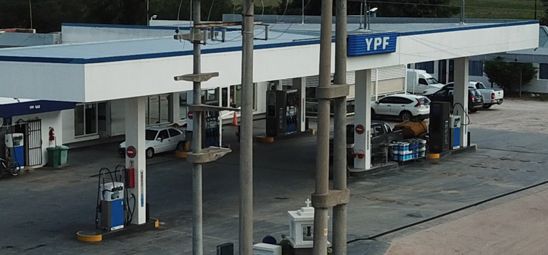 Operadores de YPF ante el retraso de los ingresos