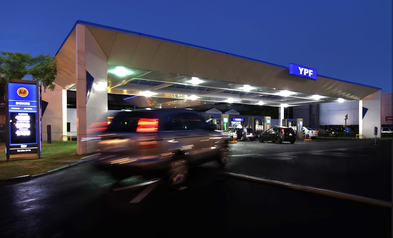 Las Estaciones de Servicio adaptan los surtidores para las tres cifras