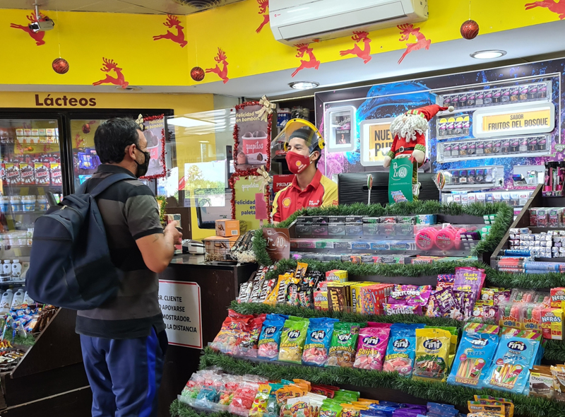 Exigen que se vacune a los empleados de las Estaciones de Servicio