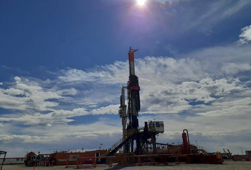 YPF perforó el primer pozo horizontal no convencional