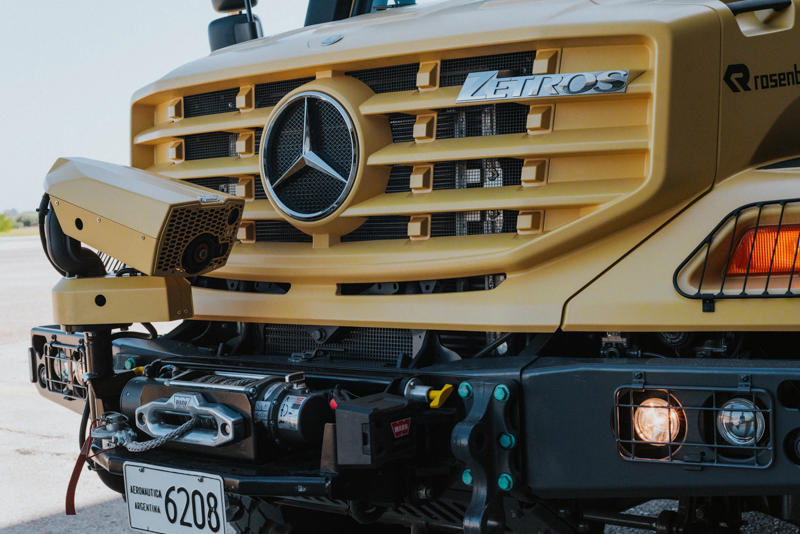 La Fuerza Aérea Argentina incorporó camiones Zetros de Mercedes-Benz