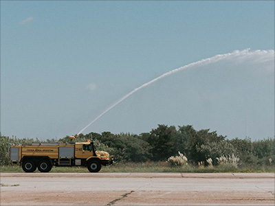 La Fuerza Aérea Argentina incorporó camiones Zetros de Mercedes-Benz