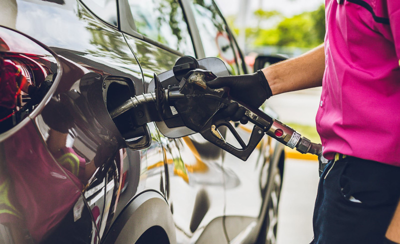 Intimación contra el despacho a domicilio de combustibles