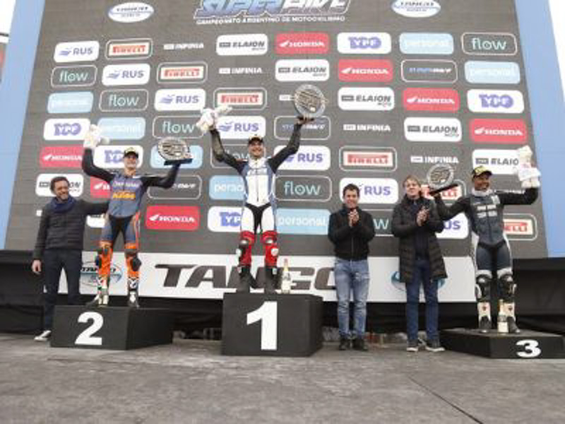 San Juan vibró con el superbike