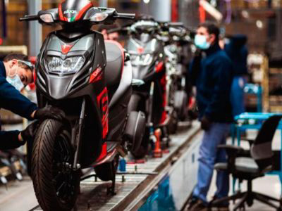 El primer Scooter Aprilia producido en Argentina