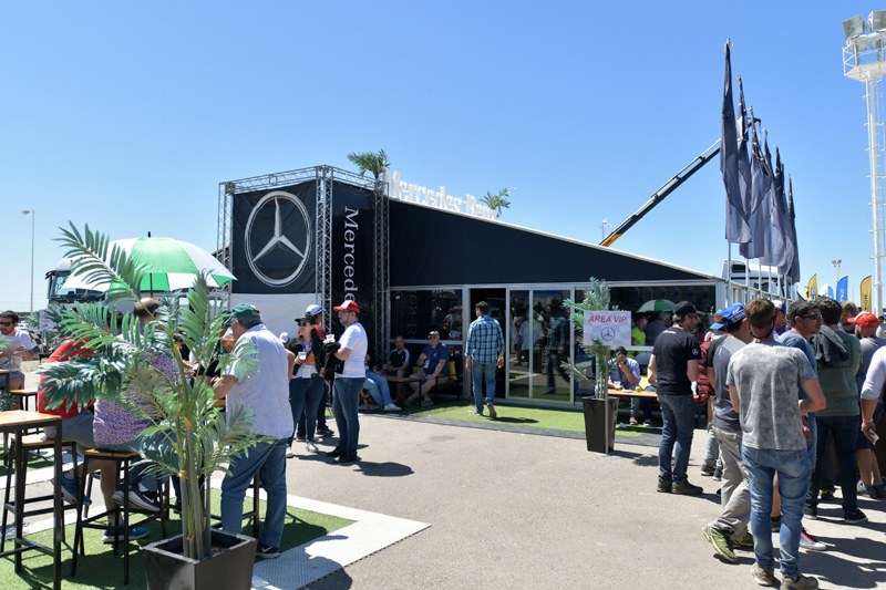 Mercedes-Benz Camiones y Buses, una vez más junto al Turismo Carretera