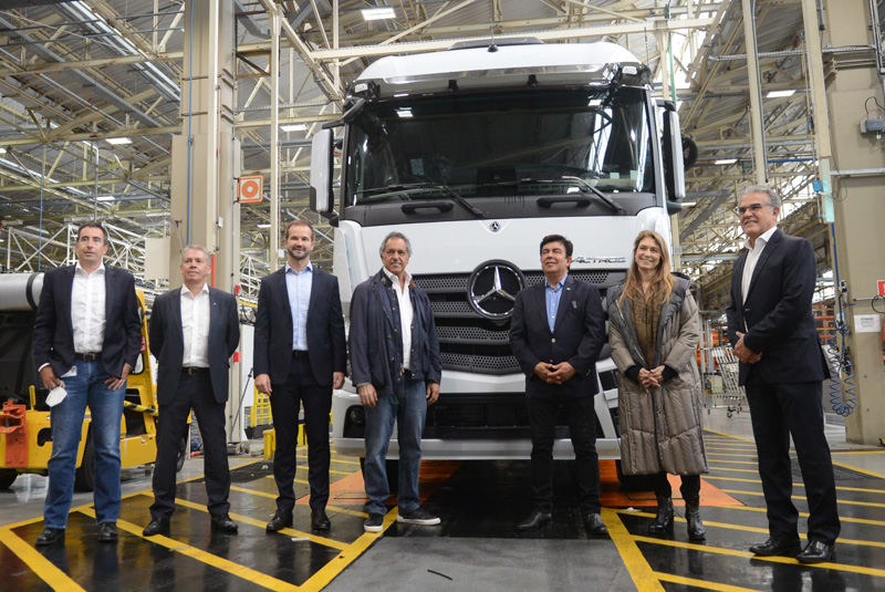 Mercedes-Benz Brasil recibió a Autoridades Argentinas