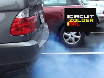 La importancia de color del humo del auto 