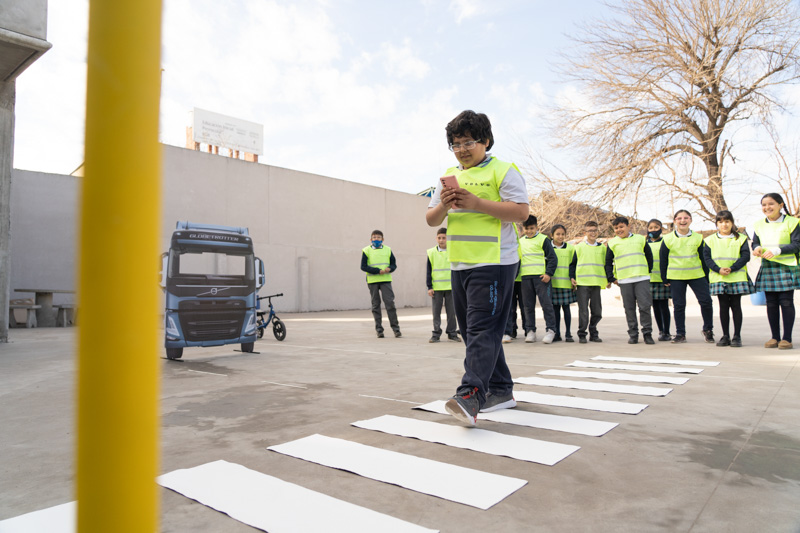 Campaña Volvo Trucks & Buses para los niños