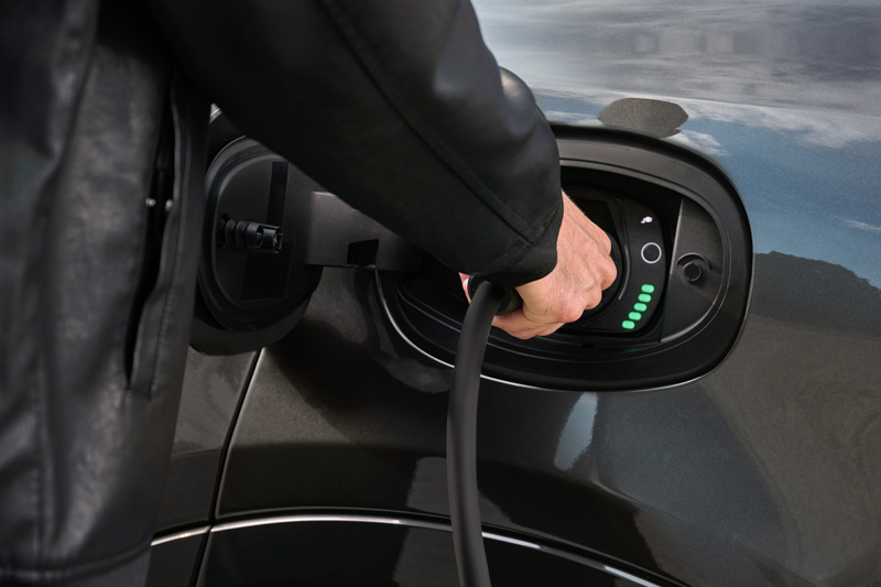 El Alfa Romeo Tonale híbrido enchufable Q4 