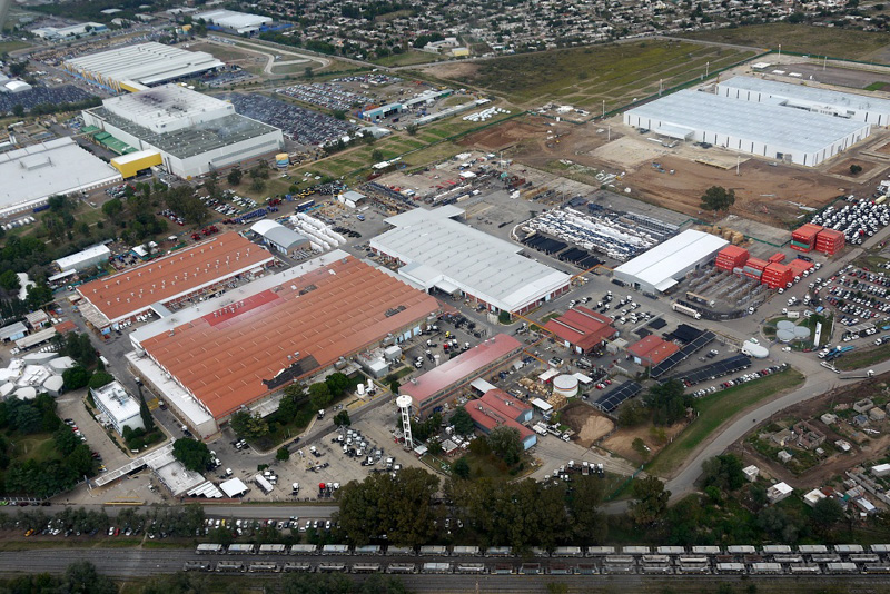 Iveco desarrolla proveedores locales