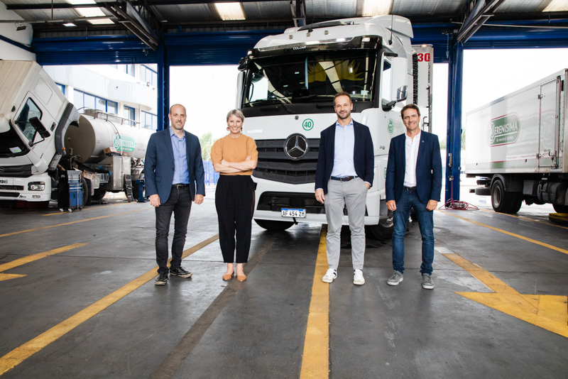 Autoridades globales de Mercedes-Benz en Argentina