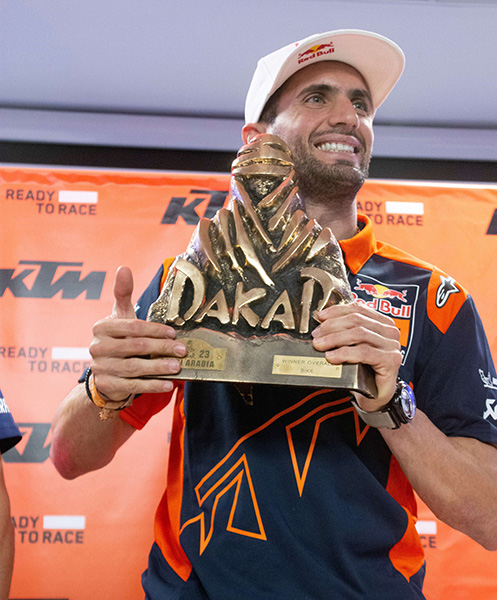 Kevin Benavides, homenajeado por KTM Argentina