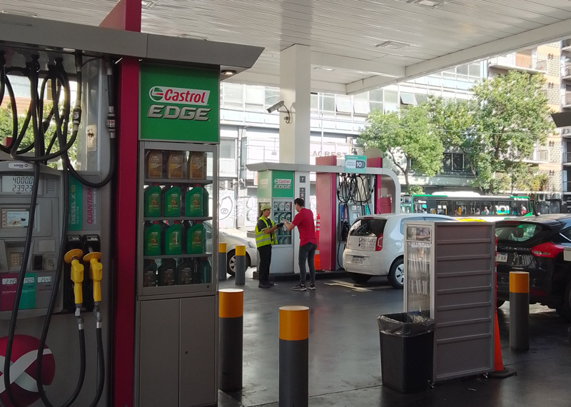 Celulares en Estaciones de Servicio