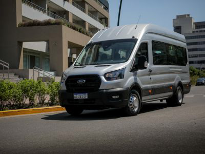 Ford presenta la línea 2023 de Transit