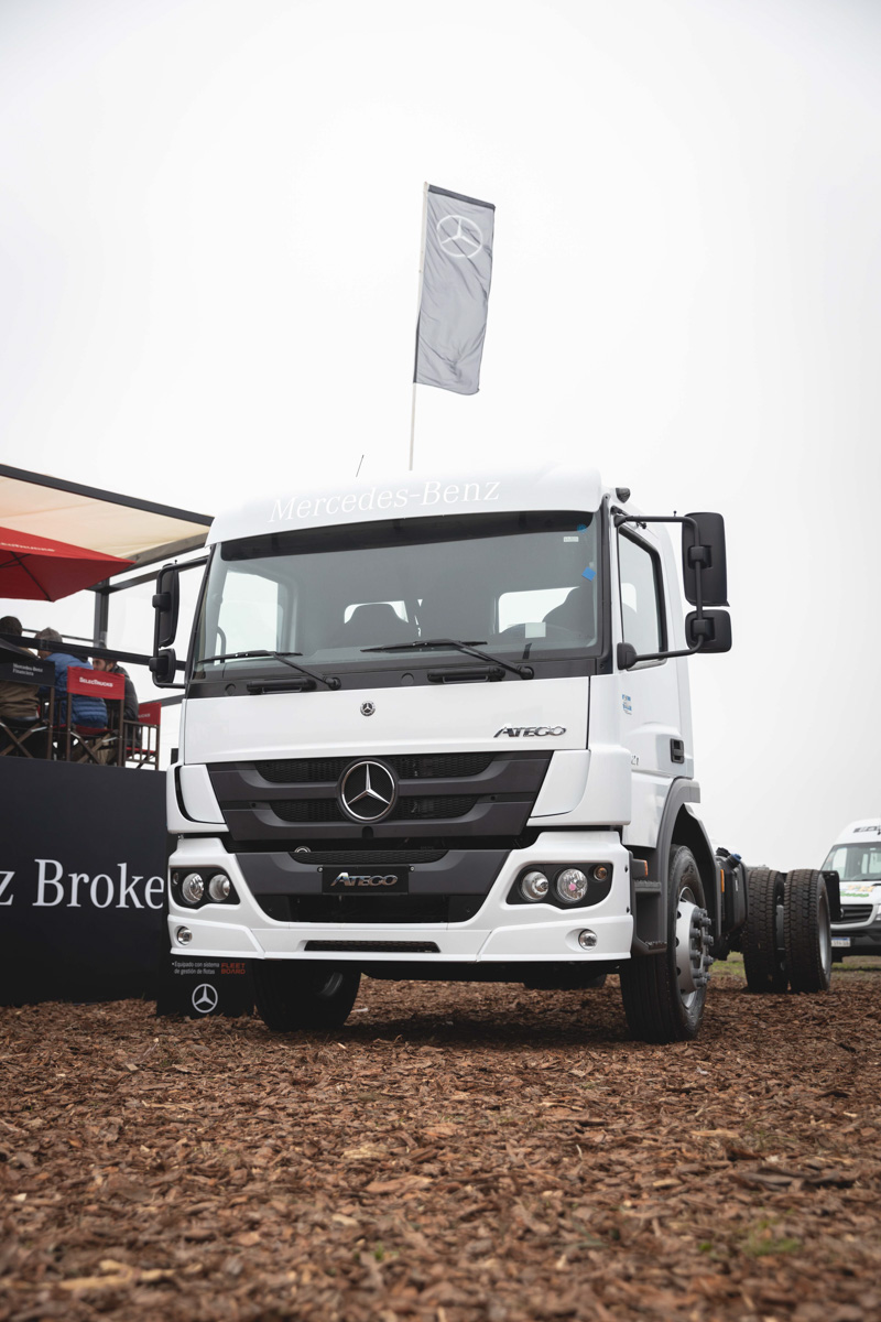 Camiones Mercedes-Benz en Agroactiva