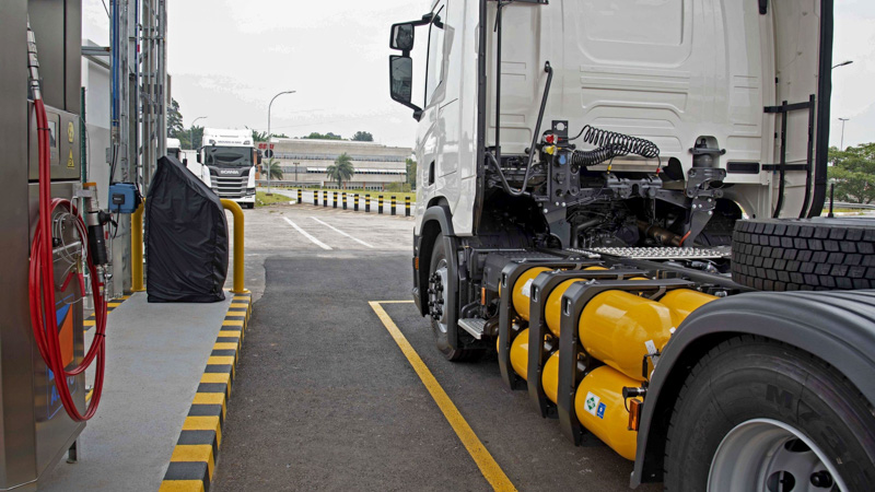 Nueva prórroga a Estaciones de Servicio para adecuarse al expendio de GNC a camiones y buses