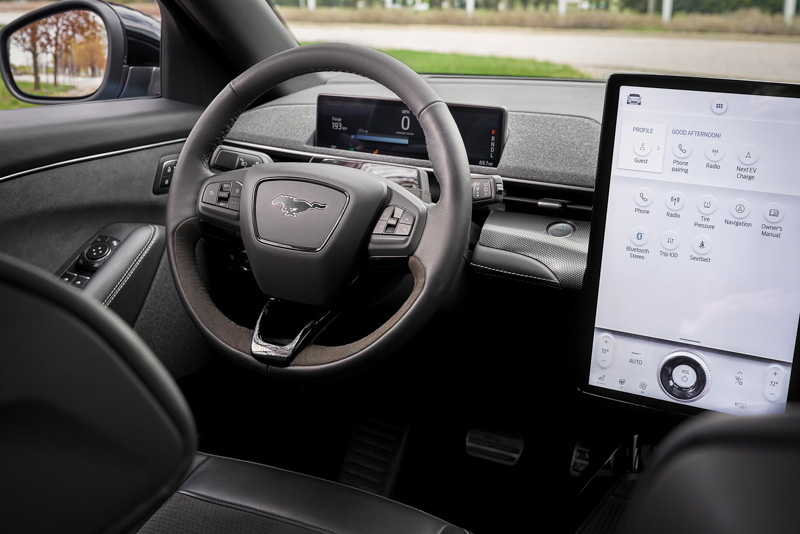 Ford ya vende el Mustang Mach-E en Brasil 