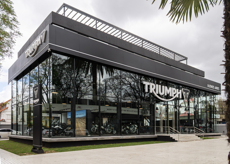 Triumph inaugura un concesionario en San Isidro