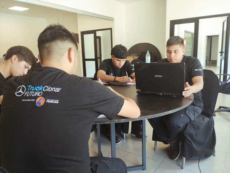 Programa ''TRUCKCionar Futuro''