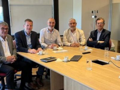 CECHA fue recibida en las oficinas de AXION energy