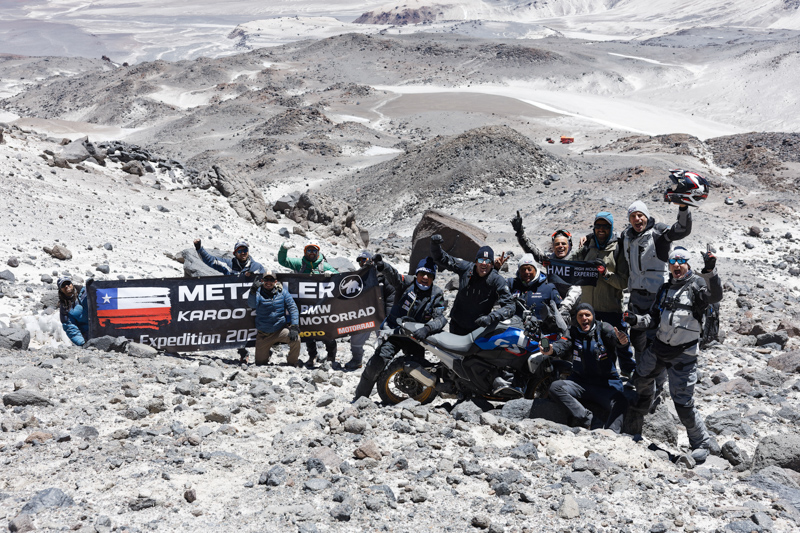 BMW R 1300 GS, en la cima del volcán más alto del mundo