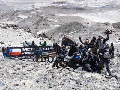 BMW R 1300 GS, en la cima del volcán más alto del mundo