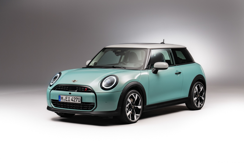 El nuevo MINI Cooper con motor a combustión