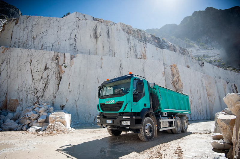 El Trakker Hi-Land 6×4 y el Stralis Hi-Road 6×4