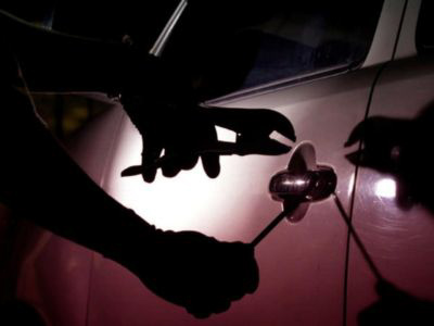Aumento de robos de autos impacta la industria automotriz