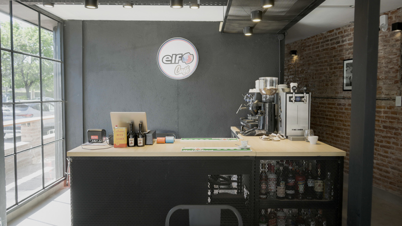 ELF inaugura su primer centro integral para motos