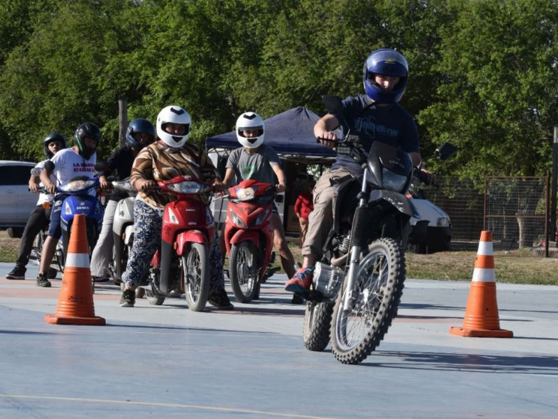 Clínicas de conducción segura para motociclistas