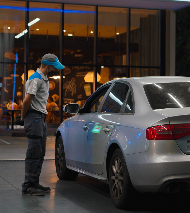 Gobierno impulsa autoservicio de combustibles en estaciones del país