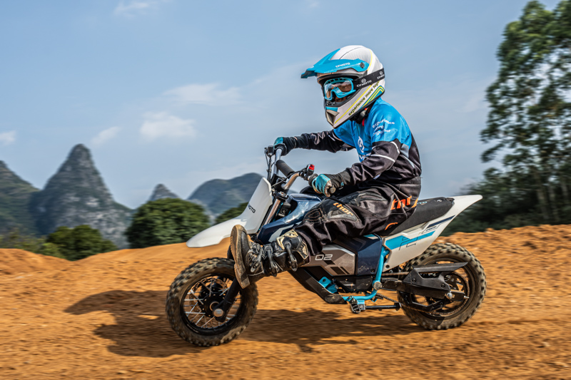 CFMOTO lanza su nueva línea YOUTH de motos eléctricas