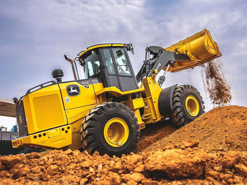 John Deere lanza nuevas palas cargadoras para 2025