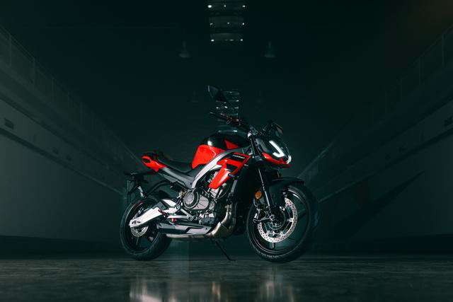 La Aprilia Tuono 457 disponible en Europa