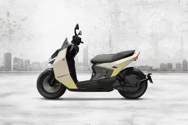 Ultraviolette presenta el scooter eléctrico Tesseract