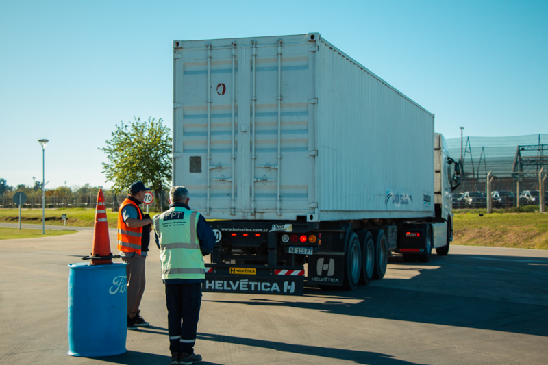 Nuevas reglas para licencias en el transporte de cargas
