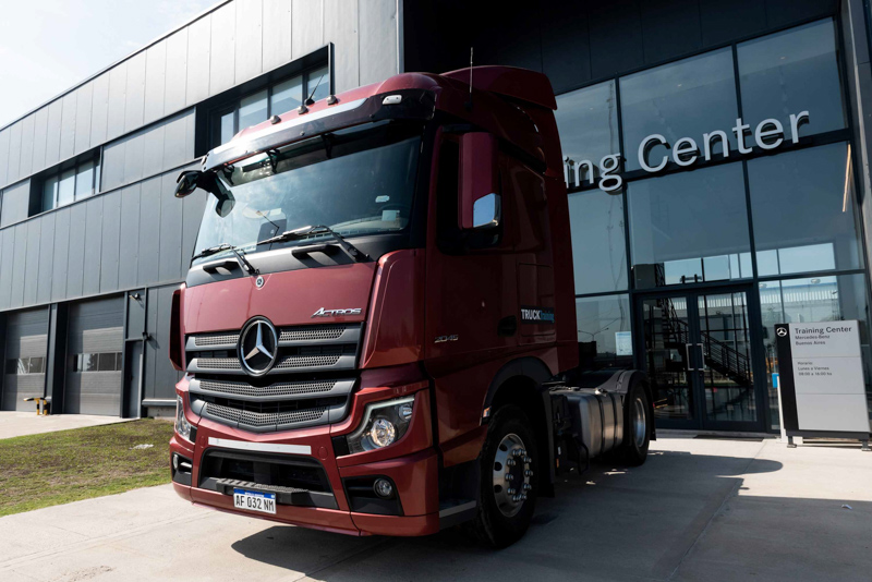 Mercedes-Benz certifica su centro de formación