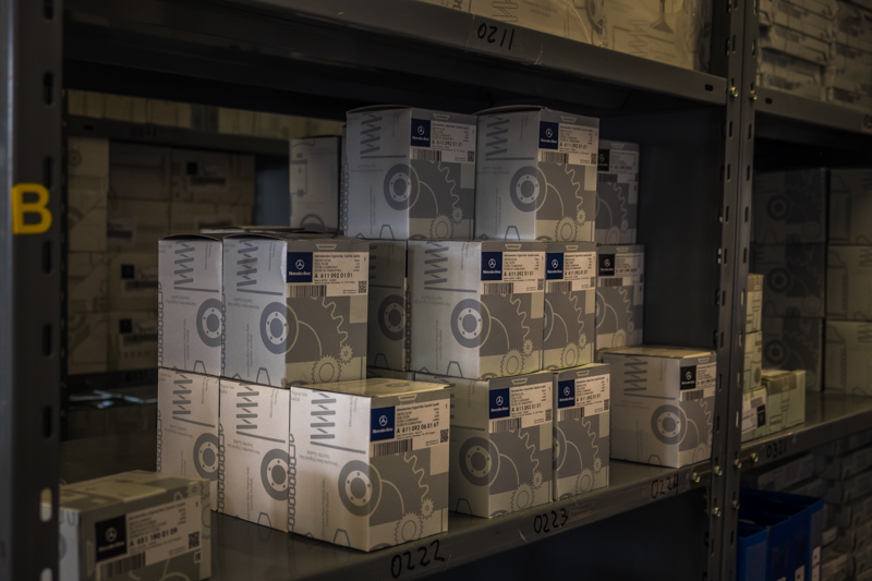 Mercedes-Benz saluda al repuestero automotor