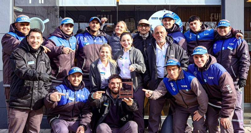 Estación YPF de Ensenada recibe premio +YPF