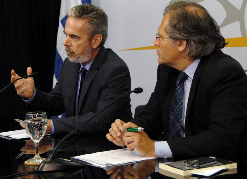 Uruguay gestiona ante Brasil por impuestos a autos