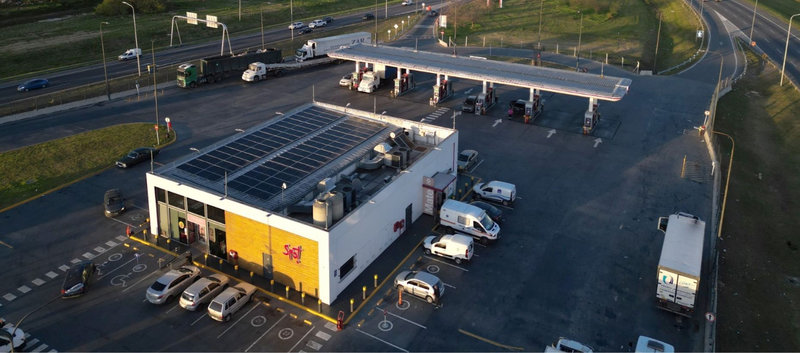 AXION energy inicia plan de energía solar