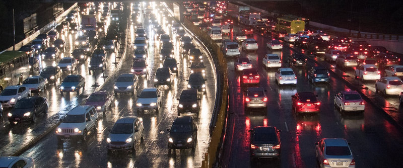 Diputados presentan ley para anticipar precios