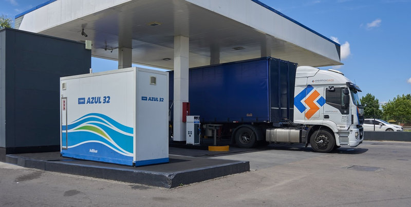 YPF amplía la red de carga de Azul 32 en rutas