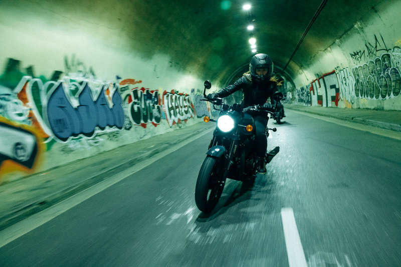 Destinos urbanos para recorrer en moto