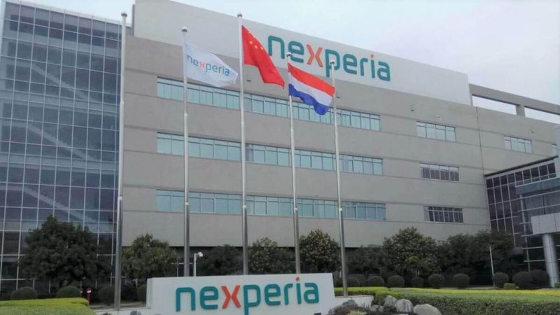 Bloqueo de chips genera riesgo en la industria automotriz