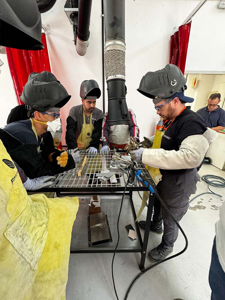 Culminó el primer Curso Técnico en Carrocería Nivel 1