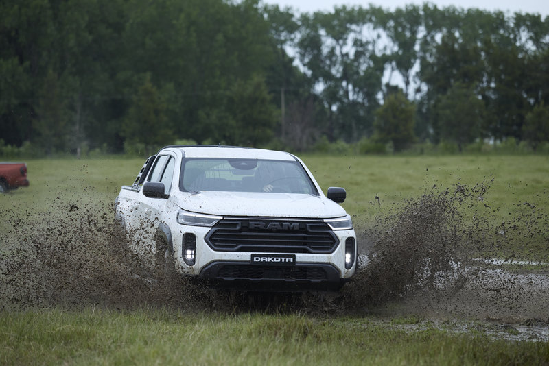 Nueva RAM DAKOTA: Ficha Técnica